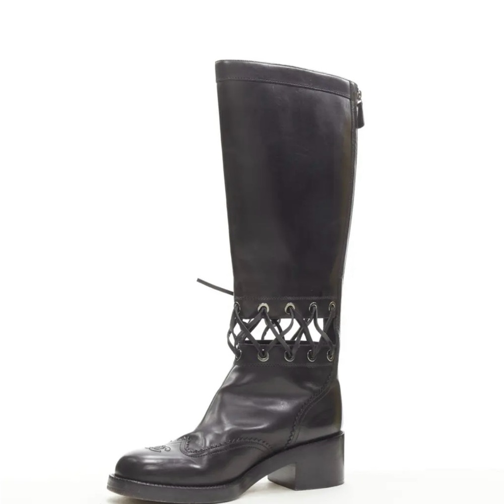Chanel interlocking CC cut out leather lace up boot - Picture 14 of 16